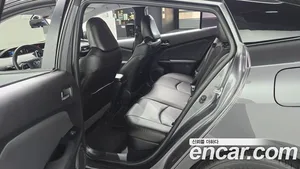 Toyota Prius, 2017 — миниатюра 11