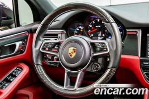 Porsche Macan, 2020 — миниатюра 10