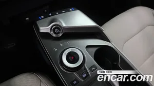 Kia EV6, 2023 — миниатюра 12