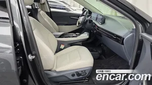 Kia EV6, 2023 — миниатюра 16