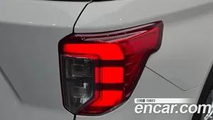 Ford Explorer, 2020 — миниатюра 9