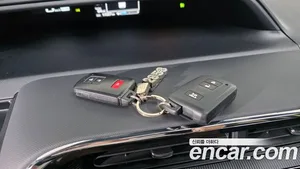 Toyota Prius, 2018 — миниатюра 27