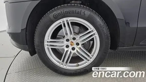 Porsche Macan, 2019 — миниатюра 5