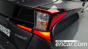 Toyota Prius, 2019 — миниатюра 9