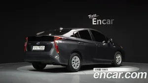 Toyota Prius, 2017 — миниатюра 2