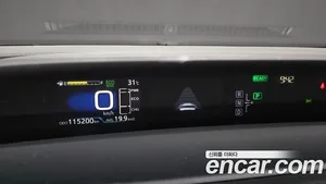 Toyota Prius, 2017 — миниатюра 8