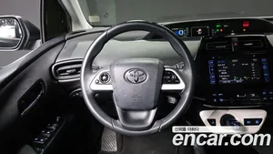 Toyota Prius, 2017 — миниатюра 13