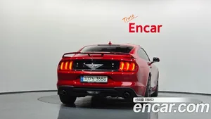 Ford Mustang, 2022 — миниатюра 4