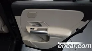 Mercedes-Benz EQA, 2025 — миниатюра 15