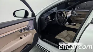 Volvo S90, 2025 — миниатюра 13