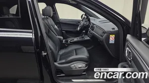 Porsche Macan, 2019 — миниатюра 16
