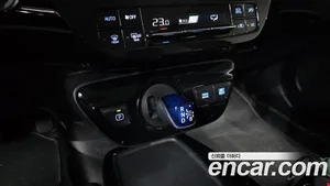 Toyota Prius, 2022 — миниатюра 12
