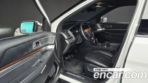 Ford Explorer, 2017 — миниатюра 10