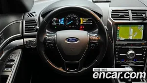 Ford Explorer, 2017 — миниатюра 13