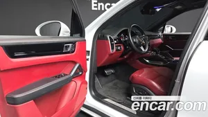 Porsche Cayenne, 2023 — миниатюра 10