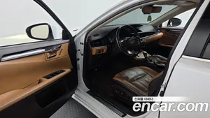 Lexus ES, 2017 — миниатюра 10