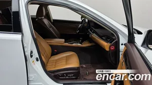 Lexus ES, 2017 — миниатюра 11