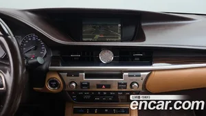 Lexus ES, 2017 — миниатюра 13