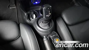 Mini Cooper, 2022 — миниатюра 11