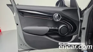 Mini Cooper, 2022 — миниатюра 13