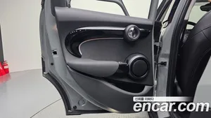 Mini Cooper, 2022 — миниатюра 14