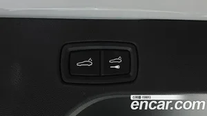 Porsche Macan, 2025 — миниатюра 26