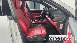 Porsche Macan, 2025 — миниатюра 16