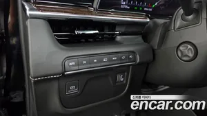 Cadillac Escalade, 2023 — миниатюра 30