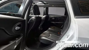 Jeep Cherokee, 2021 — миниатюра 12