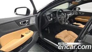 Volvo S60, 2019 — миниатюра 12