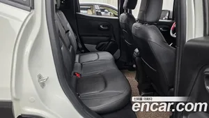 Jeep Renegade, 2022 — миниатюра 17