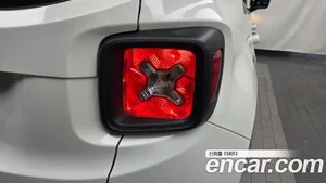 Jeep Renegade, 2022 — миниатюра 9
