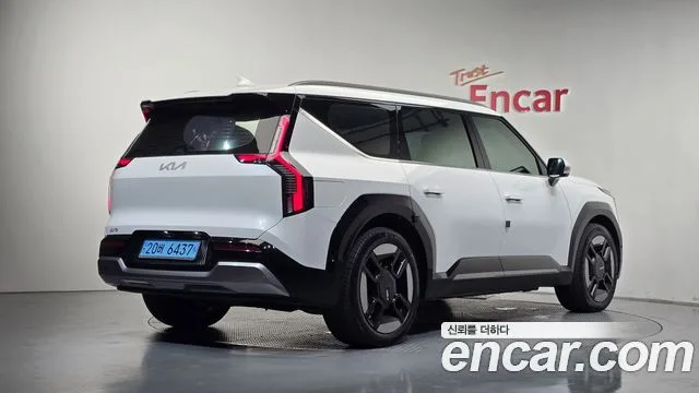 Kia EV9, 2023 — фото автомобиля из Кореи