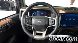 Ford Bronco, 2023 — миниатюра 19