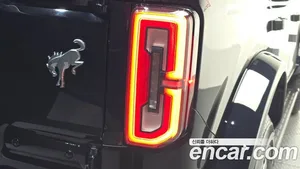 Ford Bronco, 2023 — миниатюра 9