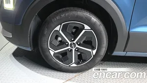 Kia Niro, 2023 — миниатюра 5