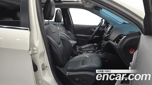 Jeep Cherokee, 2018 — миниатюра 17