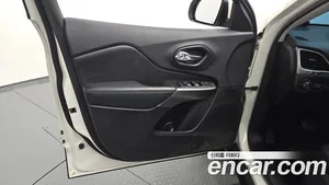 Jeep Cherokee, 2018 — миниатюра 14