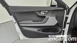 Polestar Polestar 2, 2022 — миниатюра 13