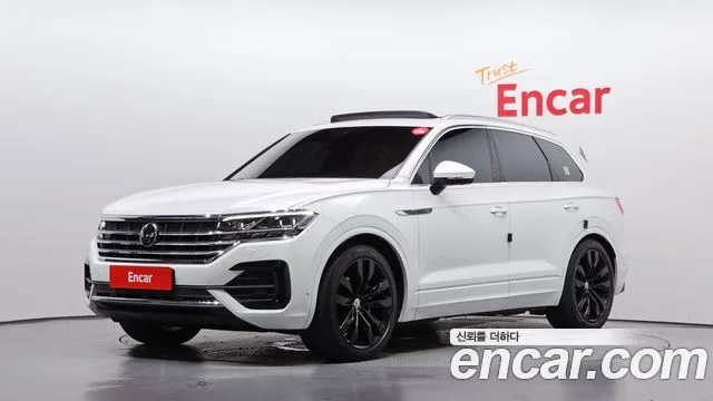 Volkswagen Touareg, 2023 — фото автомобиля из Кореи