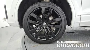 Volkswagen Touareg, 2023 — миниатюра 5