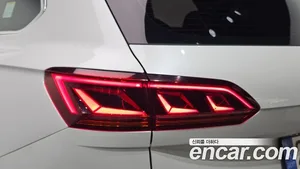 Volkswagen Touareg, 2023 — миниатюра 9