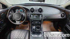Jaguar XJ, 2016 — миниатюра 9
