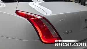 Jaguar XJ, 2016 — миниатюра 8