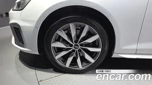 Audi A4, 2023 — миниатюра 5