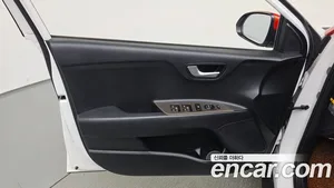 Kia Stonic, 2019 — миниатюра 13