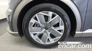 Genesis GV60, 2022 — миниатюра 5