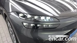 Genesis GV60, 2022 — миниатюра 8