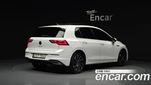 Volkswagen Golf, 2023 — миниатюра 2