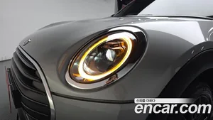 Mini Clubman, 2023 — миниатюра 8